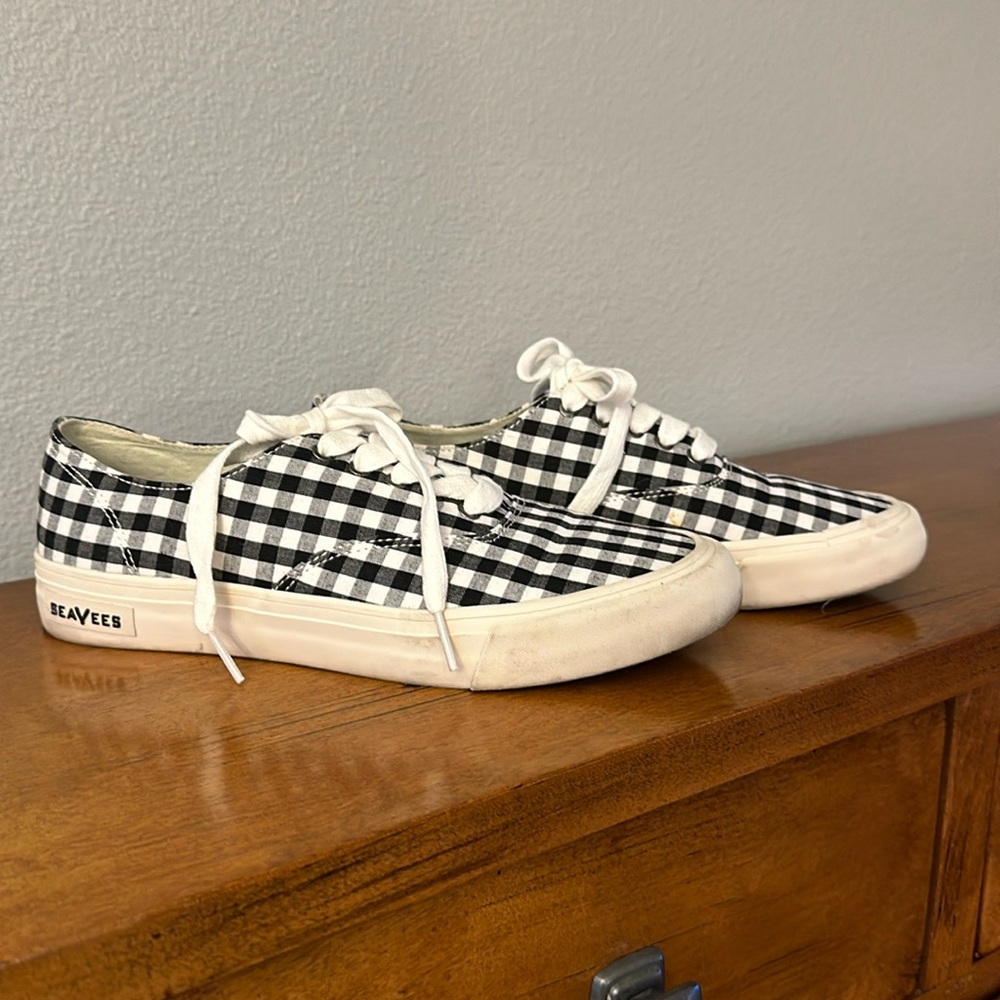 Super cute gingham Seavees sneakers